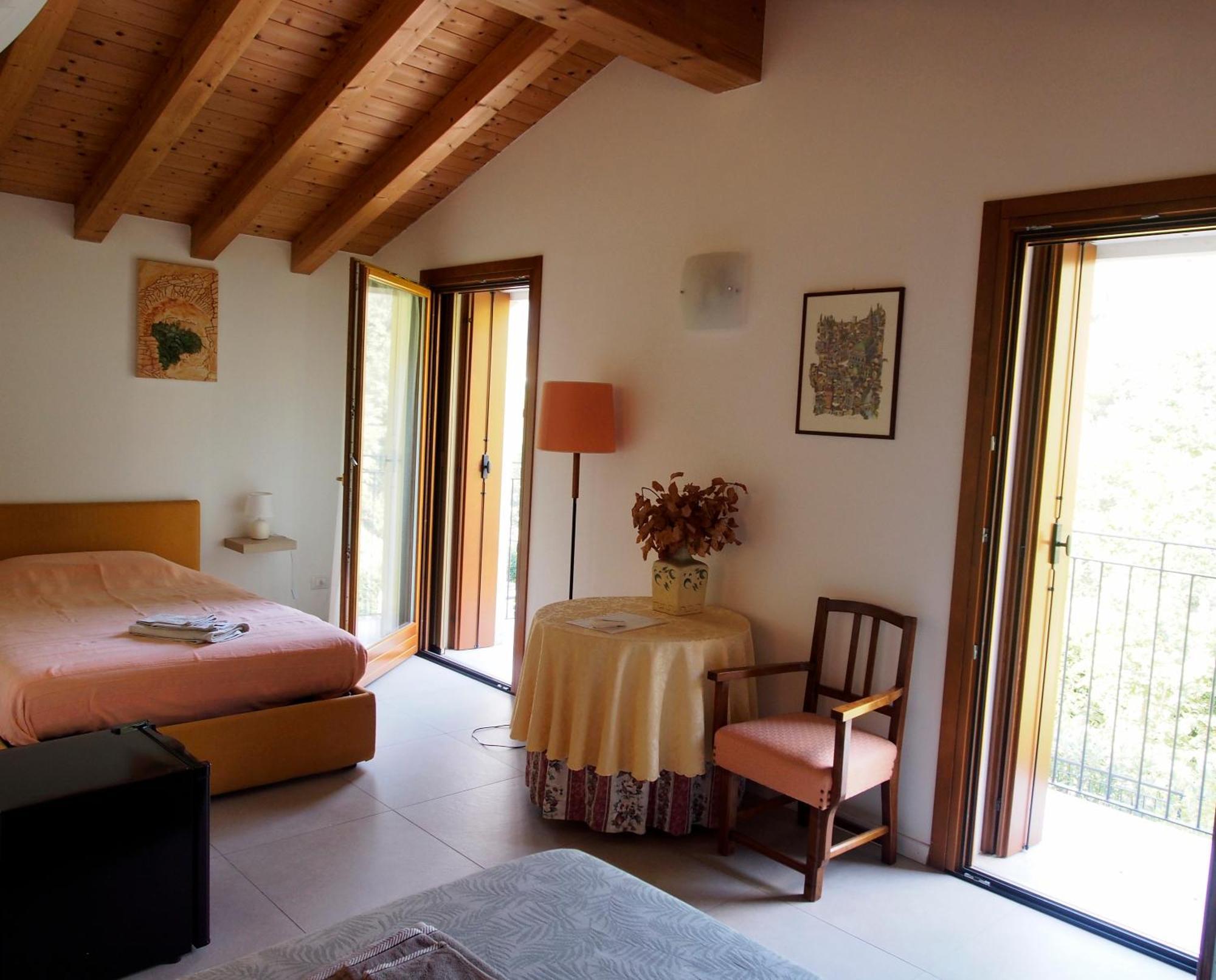Valle B&B Castelgomberto Экстерьер фото